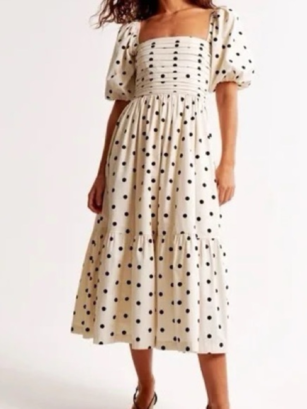 Abercrombie & Fitch Emerson
Poplin Puff Sleeve Midi Dress Polka Dot